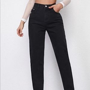 🙂 black mom jeans